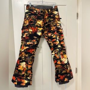 Women’s XS Burton snowboard Snowpants -Like New Perfect Condition